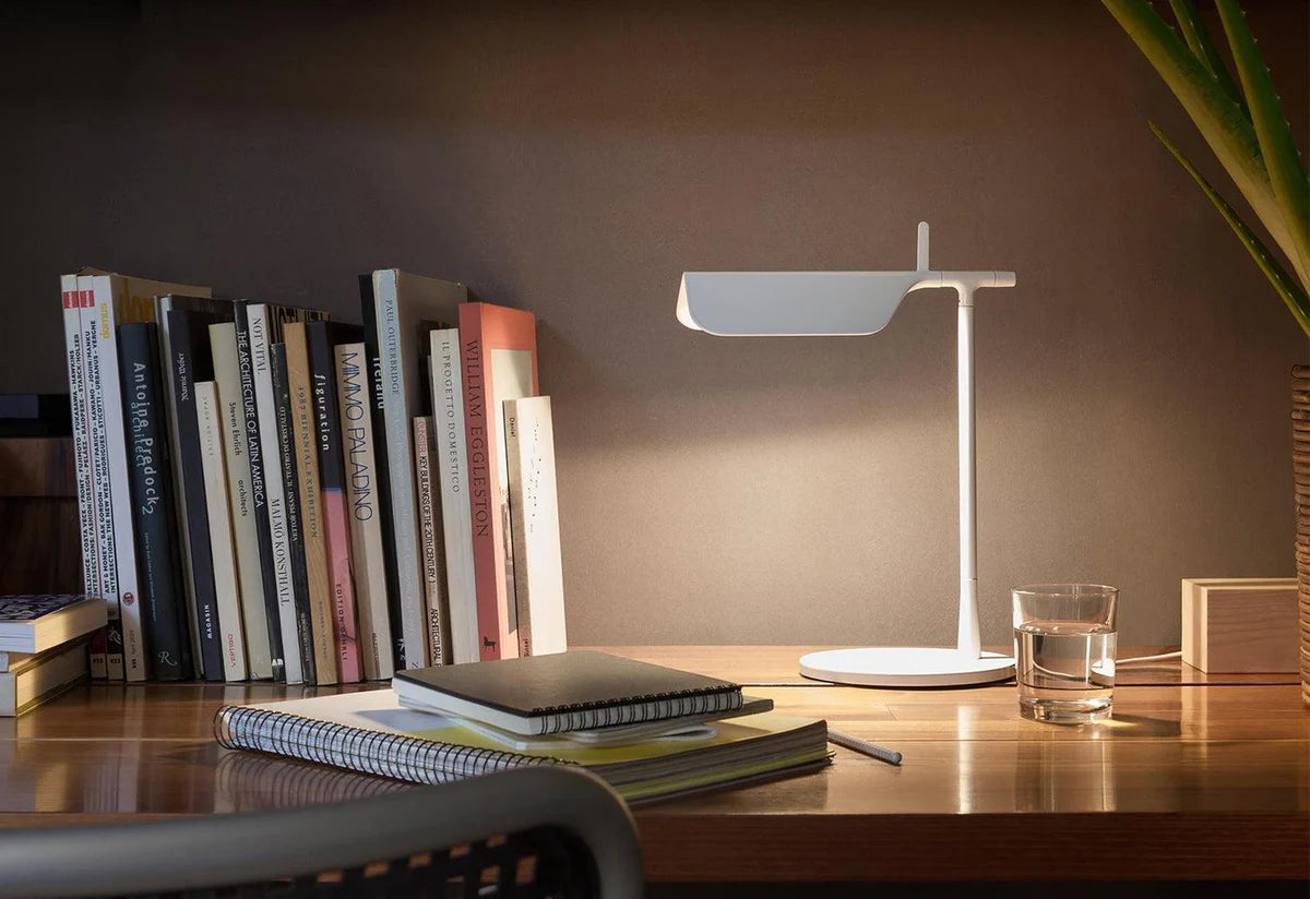 AVATEGU - Tab T Table Lamp