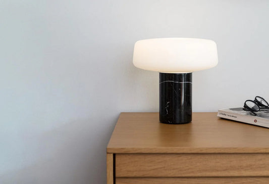 AVATEGU - Solid Table Lamp